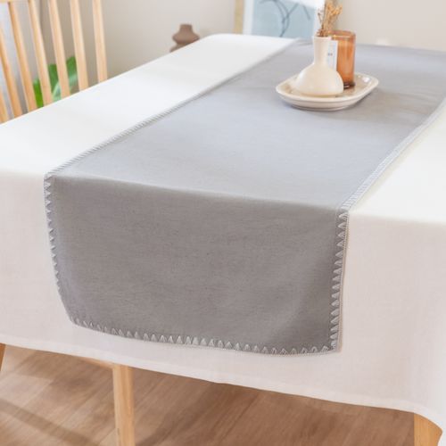 Camino de Mesa Liso Picot