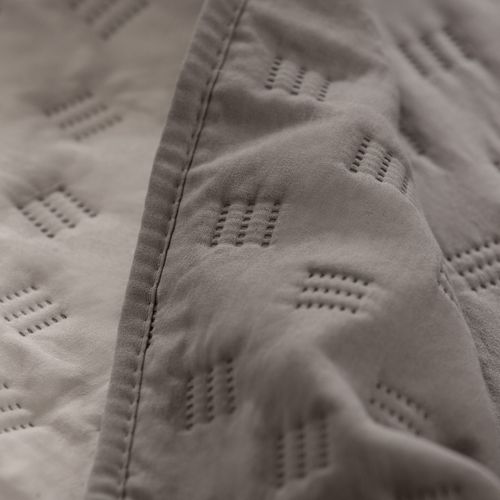 Cubrecama Queen Reversible Cuadro a Puntos