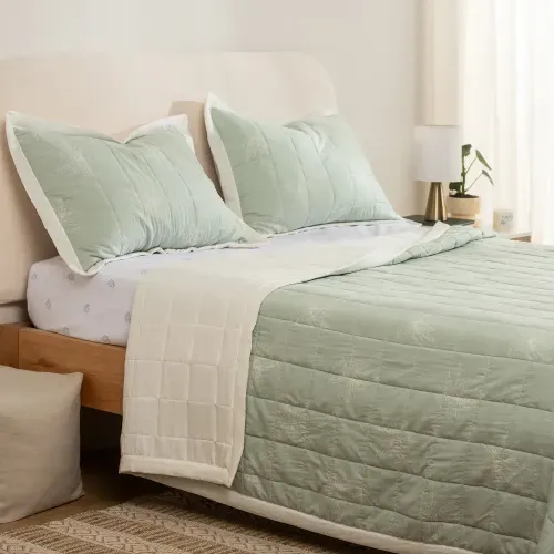 Cubrecama Queen Reversible Extra Suave Línea de Palmeras