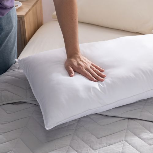 Almohada King Compacta Efecto Duvet