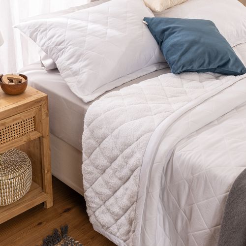Cubrecama King Extra Suave con Corderito a Rombos